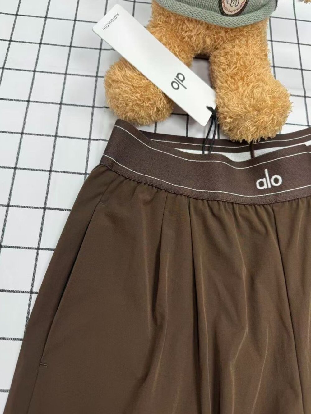 NWT Alo Yoga Suit Up Trouser Espresso Brown Wide Leg Pants 30 Inseam🤎🤎 - Picture 4 of 9